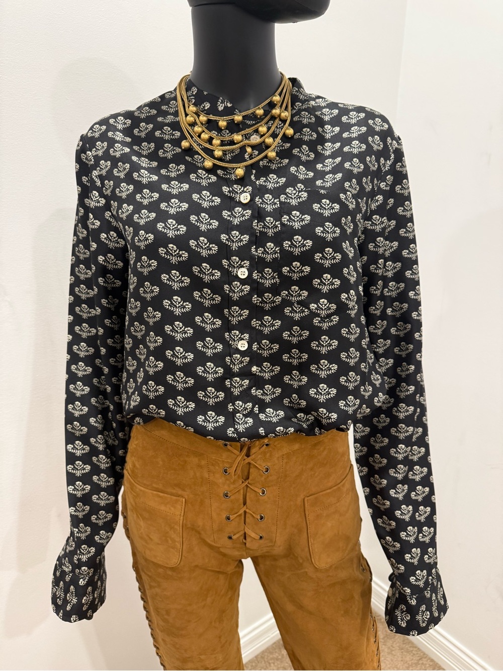 Isabel Marant 100% Silk BohemianFloral Print Button Down Blouse FR 38 never worn
